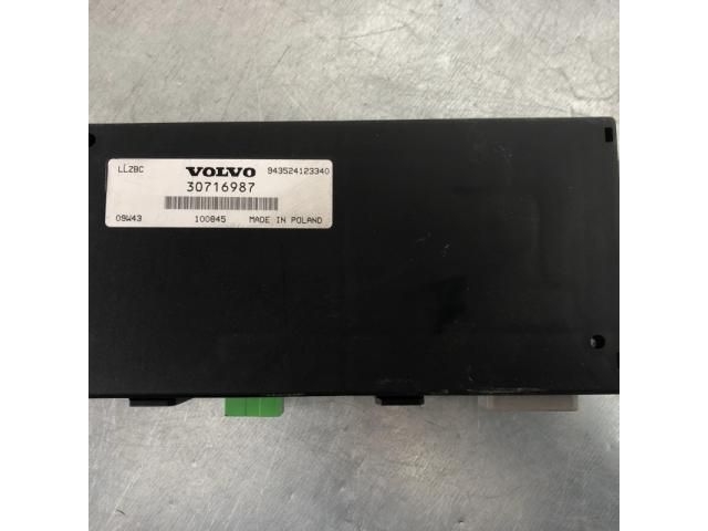 bontott VOLVO V70 Vonóhorog Elektronika