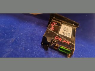 bontott VOLVO V70 XC Telefon Elektronika