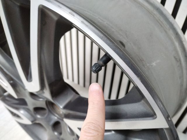 bontott VOLVO V90 Alufelni (1 db)