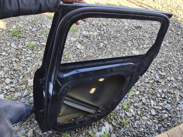 bontott VOLVO V90 Jobb hátsó Ajtó (Üres lemez)