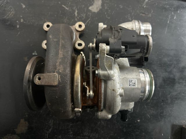 bontott VOLVO XC40 Turbó