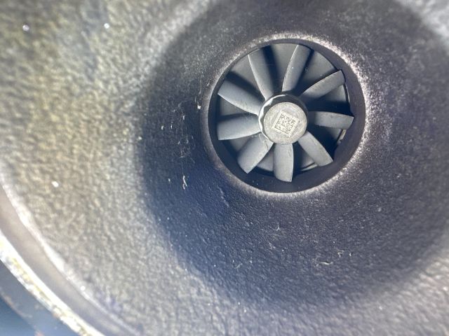 bontott VOLVO XC40 Turbó