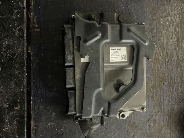 bontott VOLVO XC40 Motorvezérlő