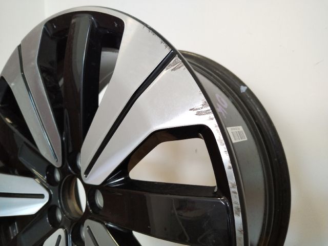 bontott VOLVO XC40 Alufelni (1 db)