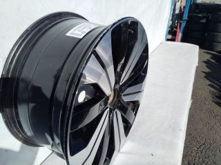 bontott VOLVO XC40 Alufelni (1 db)