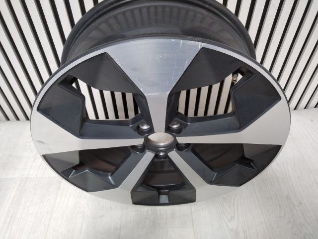 bontott VOLVO XC40 Alufelni (1 db)