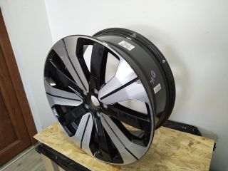 bontott VOLVO XC40 Alufelni (1 db)