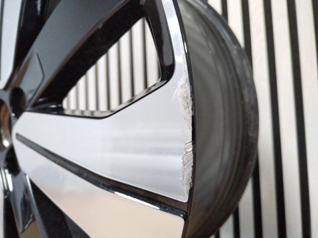 bontott VOLVO XC40 Alufelni (1 db)