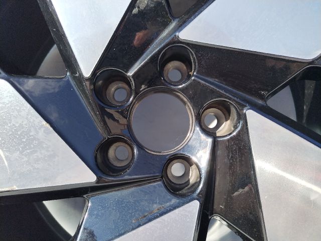 bontott VOLVO XC40 Alufelni (1 db)