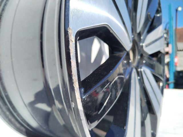 bontott VOLVO XC40 Alufelni (1 db)