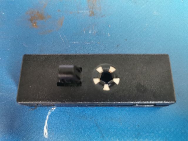 bontott VOLVO XC40 Antenna Erősítő