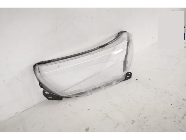 bontott VOLVO XC40 Bal első Lámpabúra