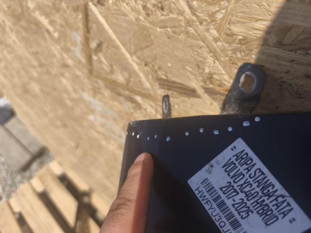 bontott VOLVO XC40 Bal első Sárvédő