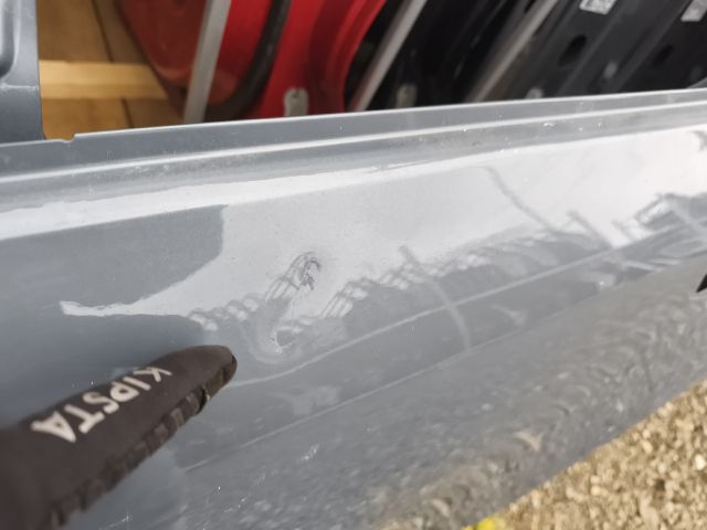 bontott VOLVO XC40 Bal hátsó Ajtó (Üres lemez)