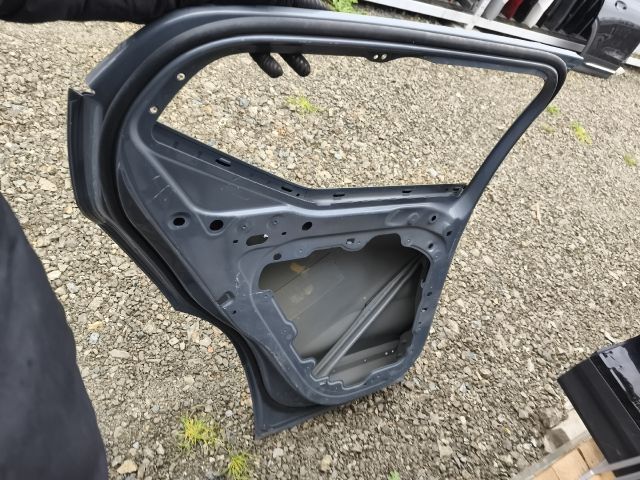 bontott VOLVO XC40 Bal hátsó Ajtó (Üres lemez)