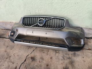 bontott VOLVO XC40 Első Lökhárító (Részeivel)