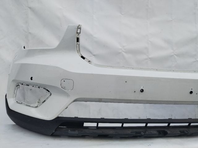 bontott VOLVO XC40 Első Lökhárító (Üresen)