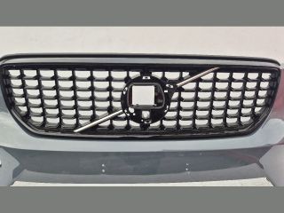 bontott VOLVO XC40 Első Lökhárító (Üresen)
