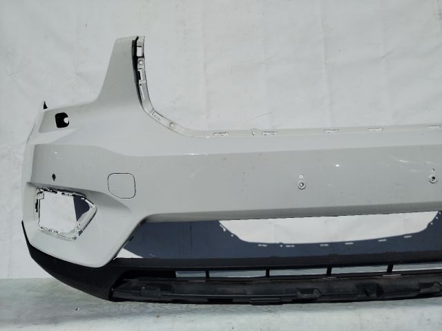 bontott VOLVO XC40 Első Lökhárító (Üresen)