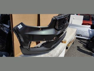 bontott VOLVO XC40 Első Lökhárító (Üresen)