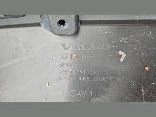 bontott VOLVO XC40 Első Lökhárító (Üresen)