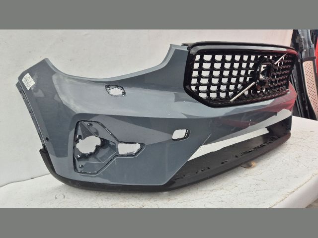 bontott VOLVO XC40 Első Lökhárító (Üresen)
