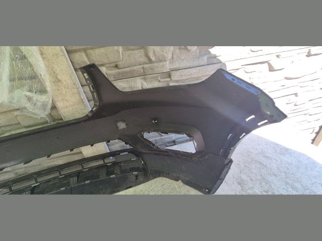 bontott VOLVO XC40 Első Lökhárító (Üresen)