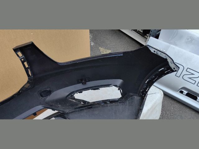 bontott VOLVO XC40 Első Lökhárító (Üresen)