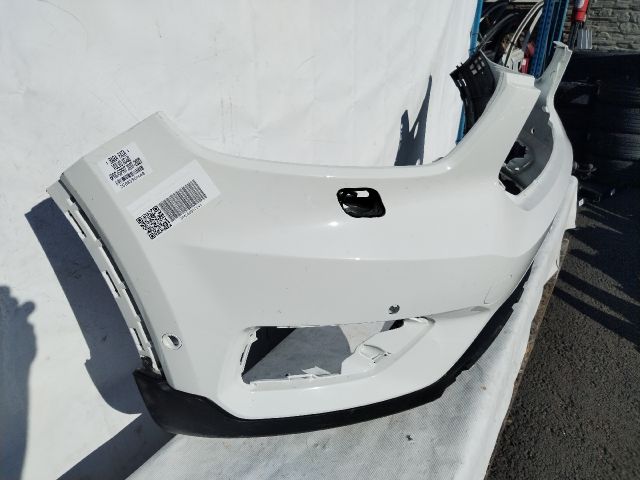 bontott VOLVO XC40 Első Lökhárító (Üresen)