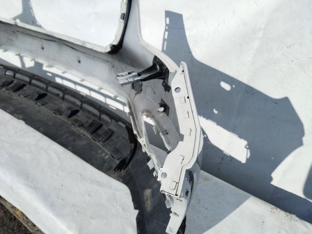 bontott VOLVO XC40 Első Lökhárító (Üresen)