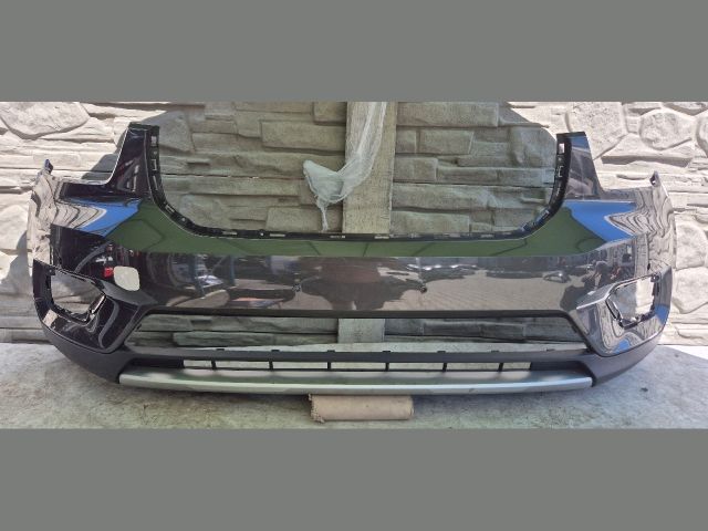 bontott VOLVO XC40 Első Lökhárító (Üresen)