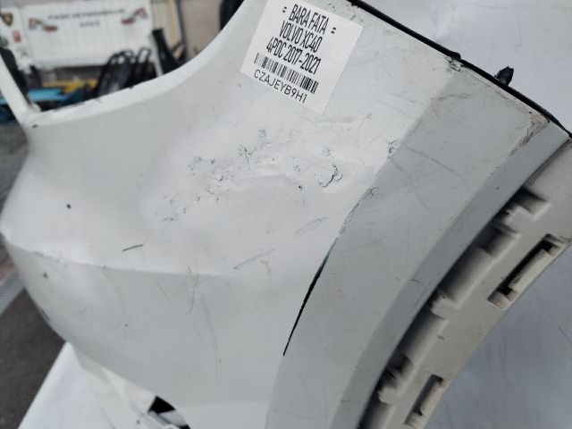 bontott VOLVO XC40 Első Lökhárító (Üresen)