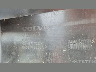 bontott VOLVO XC40 Első Lökhárító (Üresen)