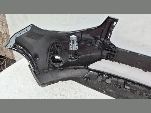 bontott VOLVO XC40 Első Lökhárító (Üresen)