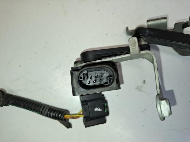 bontott VOLVO XC40 Hátsó Xenon Szintszabályzó Jeladó