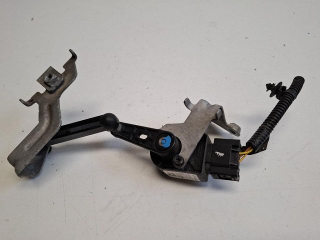 bontott VOLVO XC40 Hátsó Xenon Szintszabályzó Jeladó