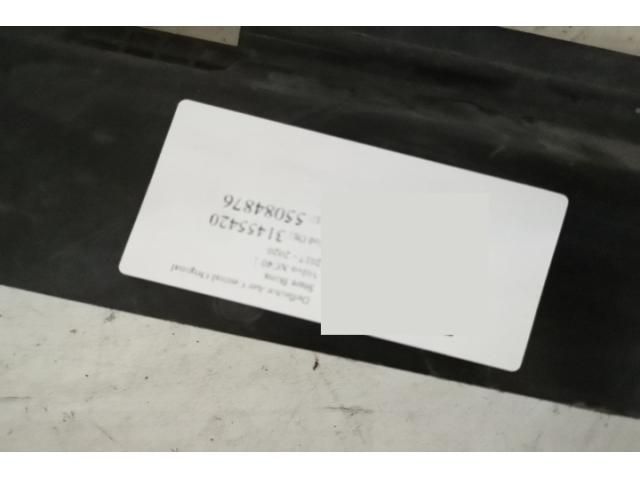 bontott VOLVO XC40 Hűtő Légterelő