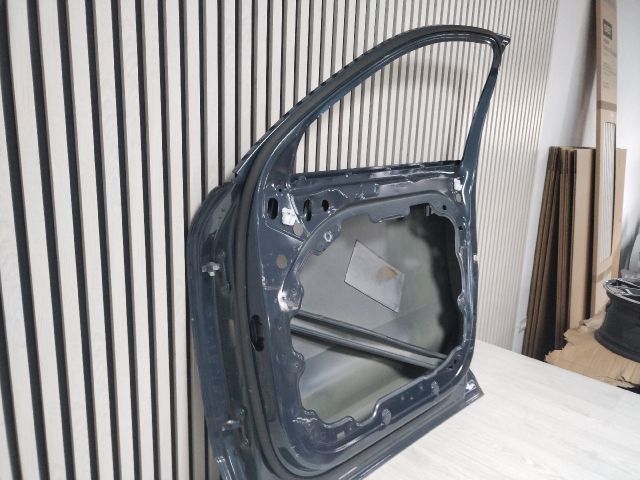 bontott VOLVO XC40 Jobb első Ajtó (Üres lemez)