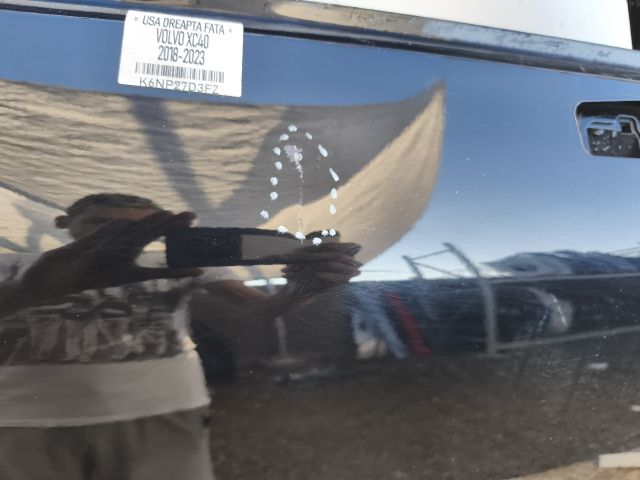 bontott VOLVO XC40 Jobb első Ajtó (Üres lemez)