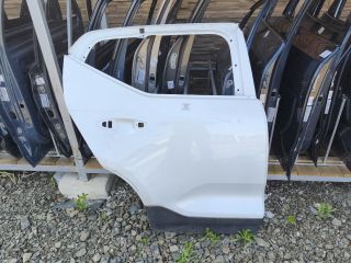 bontott VOLVO XC40 Jobb hátsó Ajtó (Üres lemez)