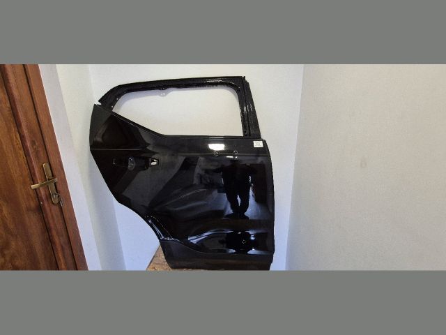 bontott VOLVO XC40 Jobb hátsó Ajtó (Üres lemez)