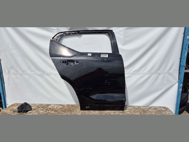 bontott VOLVO XC40 Jobb hátsó Ajtó (Üres lemez)