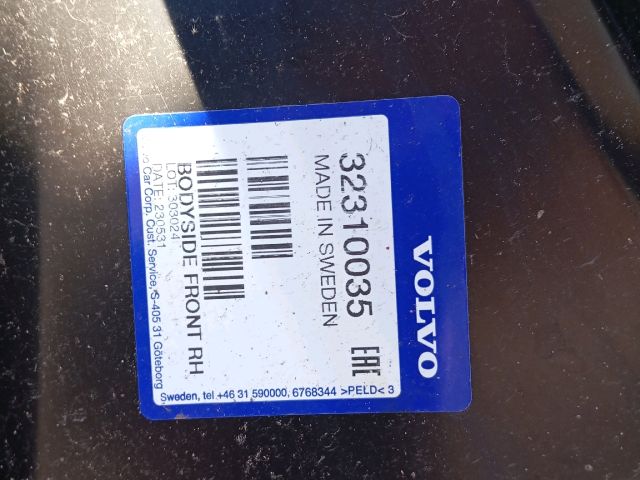 bontott VOLVO XC40 Jobb Oldalkeret