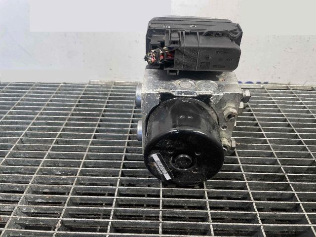 bontott VOLVO XC60 ABS Kocka