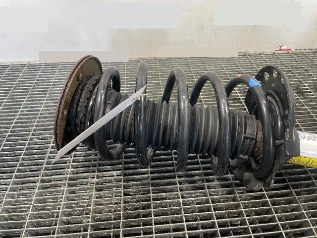 bontott VOLVO XC60 Első Rugó