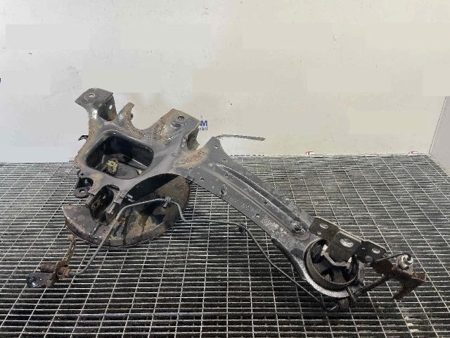 bontott VOLVO XC60 Jobb hátsó Csonkállvány