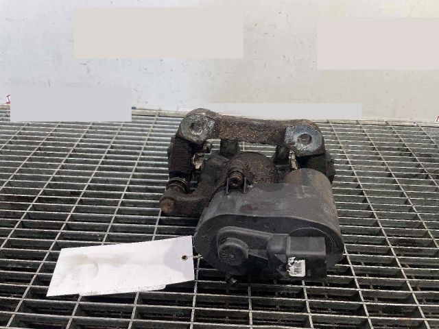 bontott VOLVO XC60 Jobb hátsó Féknyereg Munkahengerrel