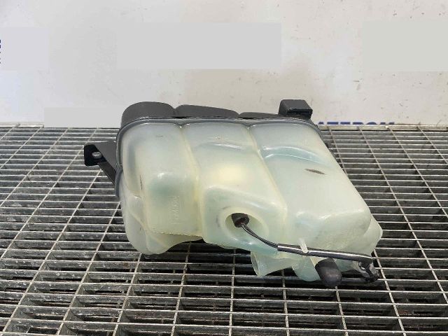 bontott VOLVO XC60 Kiegyenlítő Tartály