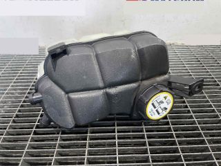 bontott VOLVO XC60 Kiegyenlítő Tartály