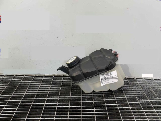 bontott VOLVO XC60 Kiegyenlítő Tartály